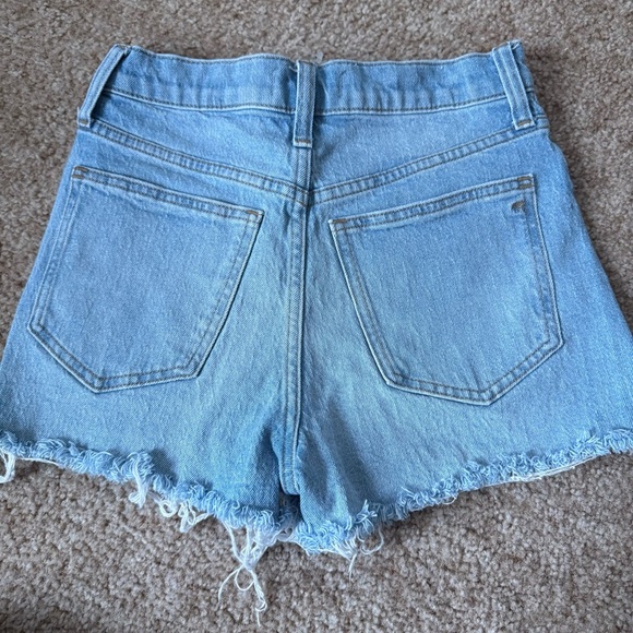 Madewell The Perfect Jean Short Destroyed Edition Distressed Shorts - Picture 3 of 3